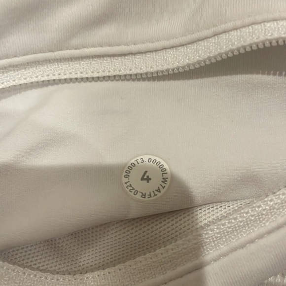 Lululemon White Speed Up Shorts Size 4 - Picture 3 of 3